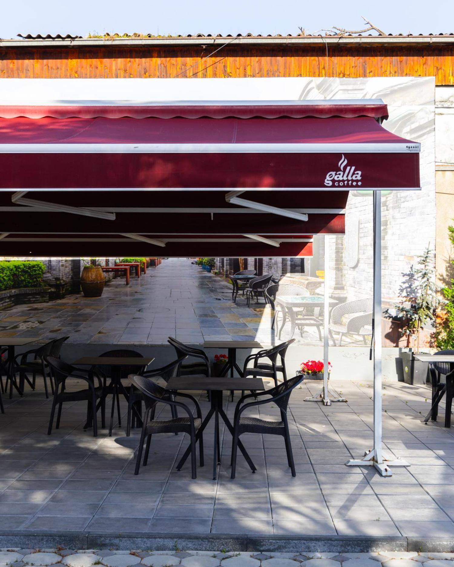 Vetus Hotel Pristina Kültér fotó