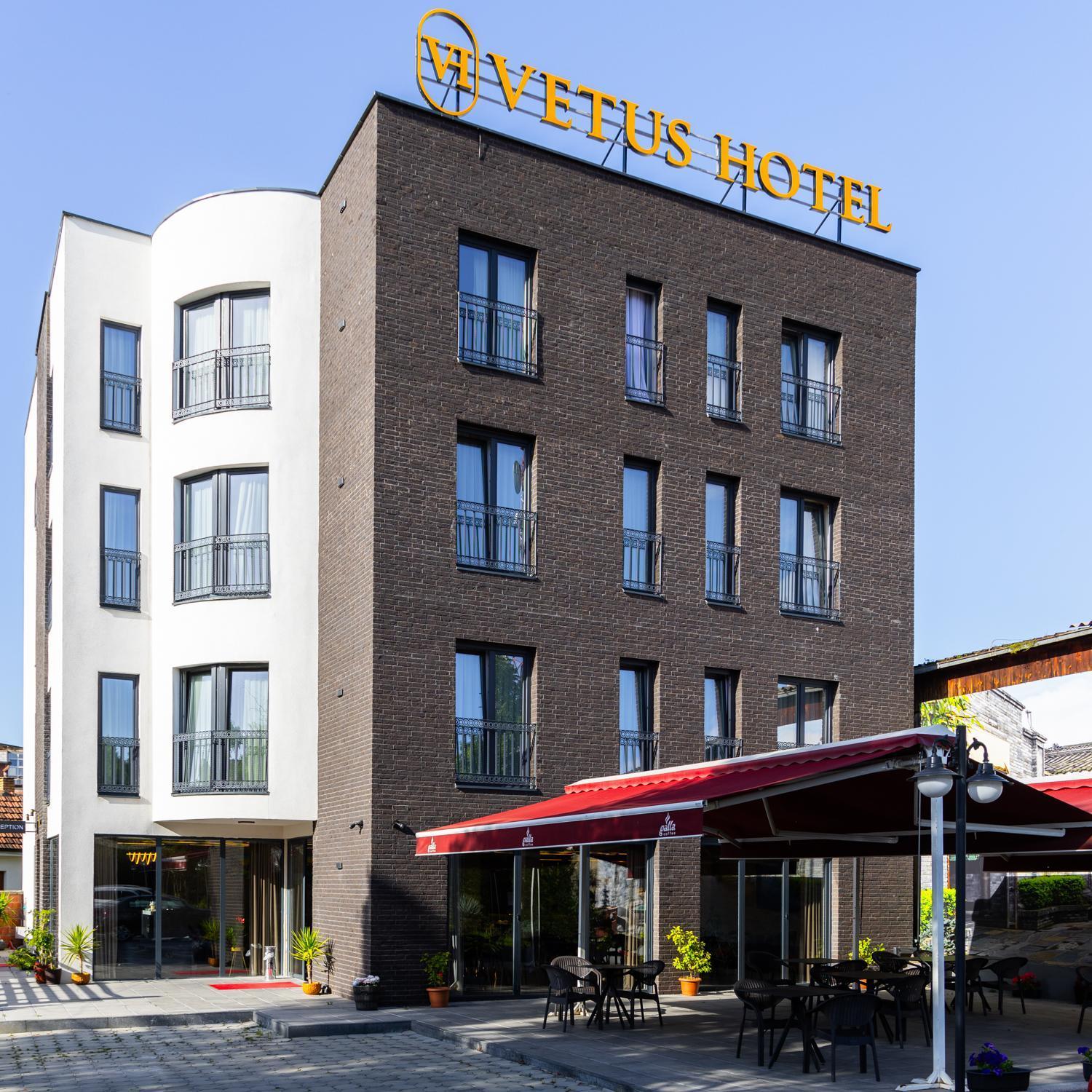 Vetus Hotel Pristina Kültér fotó