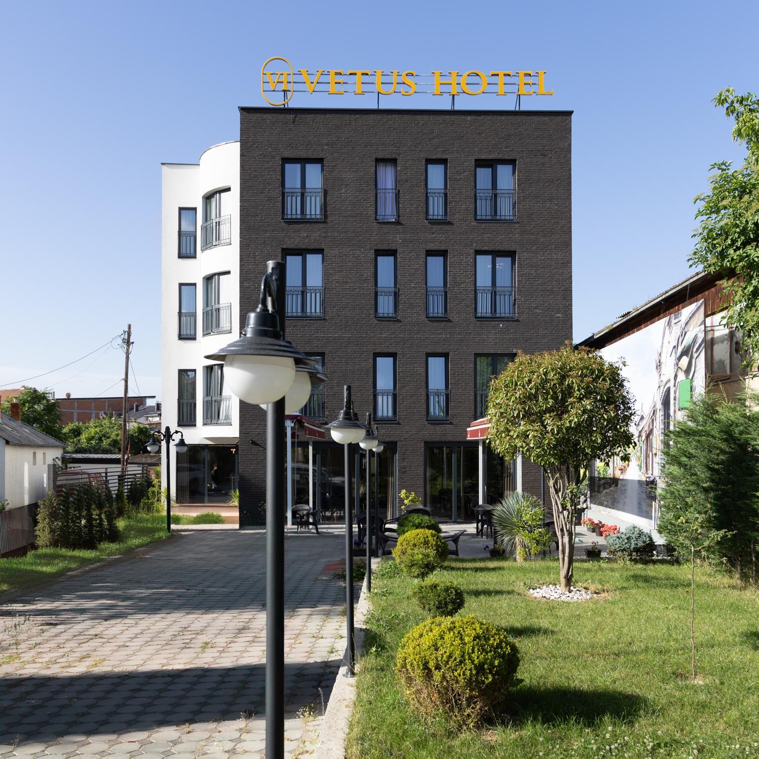 Vetus Hotel Pristina Kültér fotó